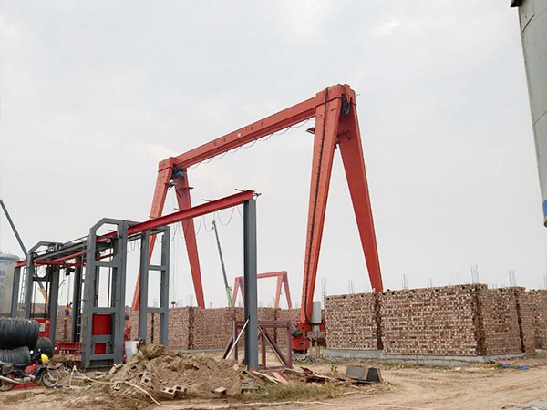 龙门吊带不带外悬的核心区别 常州悬挑式龙门吊公司