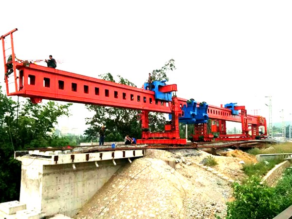 山东架桥机在断电后立即执行的核心操作